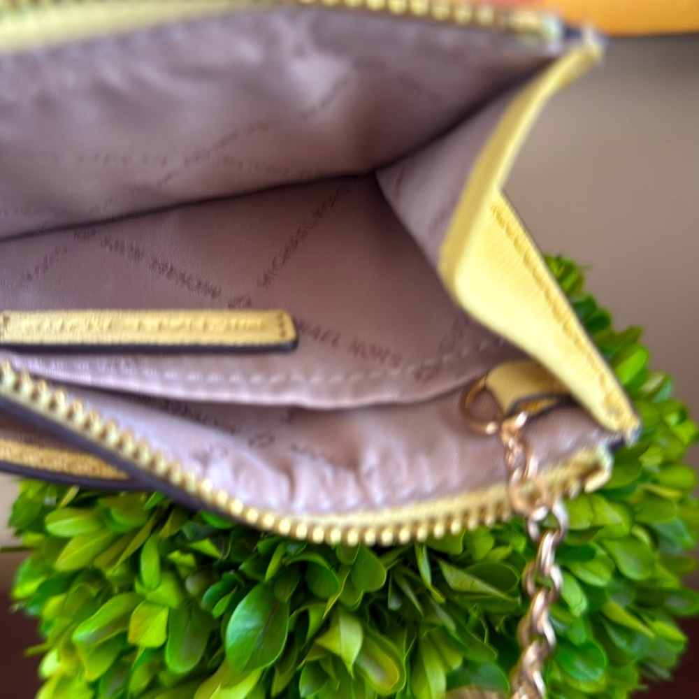 MICHAEL Michael Kors JET SET💛YELLOW BUTTERCUP💛 LEATHER ZIP CHAIN CROSSBODY BAG - Picture 12 of 17
